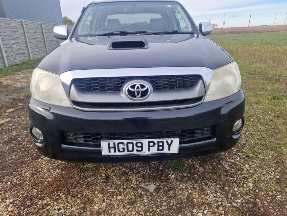Bara fata/aripi/capota/trager+radiatoare/faruri Toyota Hilux 2006-2011