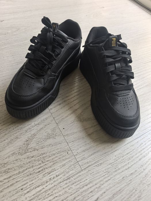 PUMA Сникърси спортни