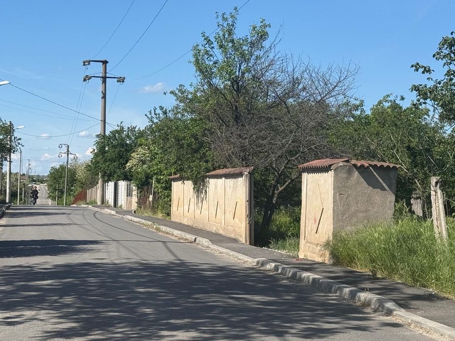 Teren intravilan 6.729 mp | Două deschideri la stradă | Preț: 85€/mp | Bariera Vâlcii, Craiova
