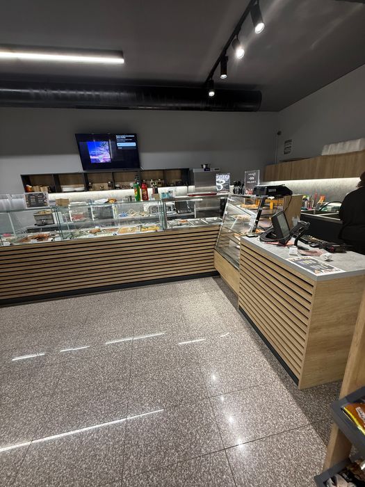 Продавам магазин