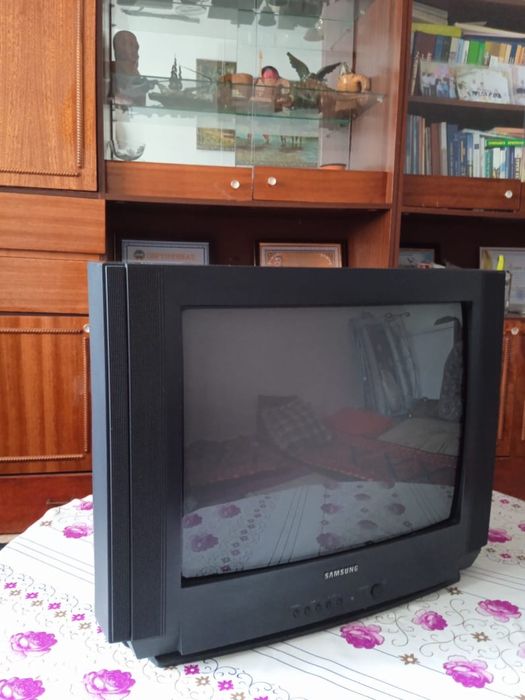 Продам телевизор не дорого