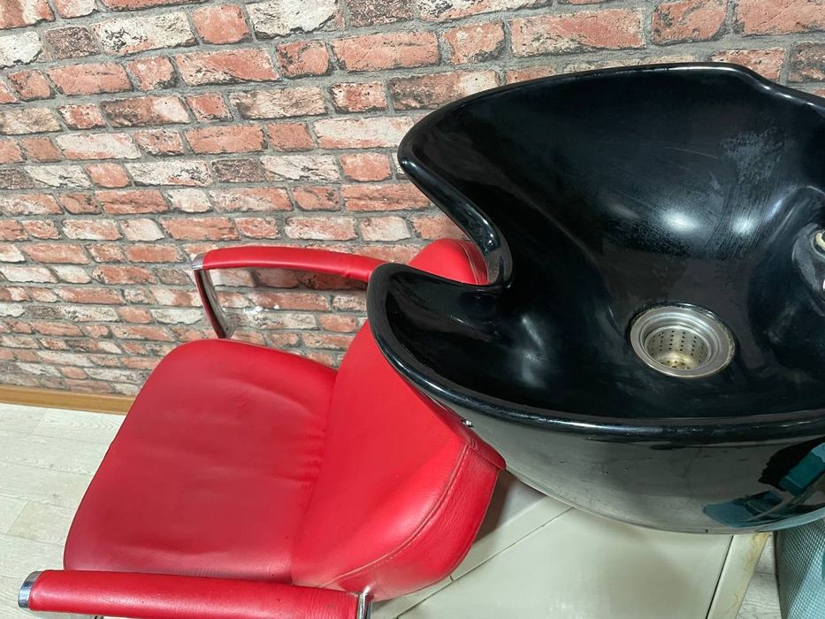 Мойка для салона срочно солилади