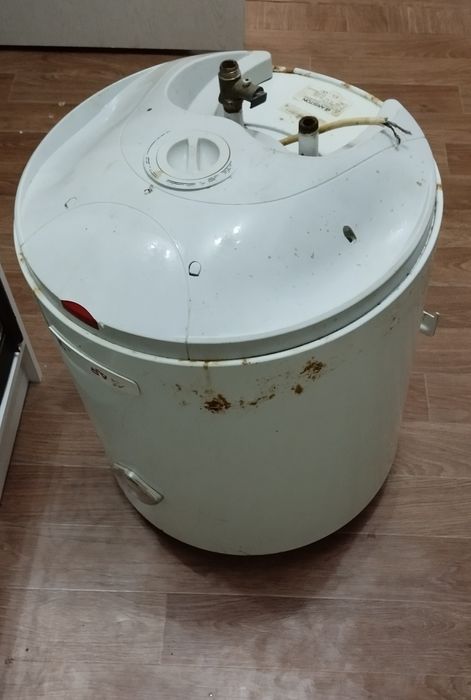 В продаже Ariston