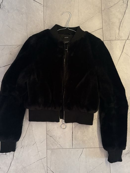 Пухено яке Bershka