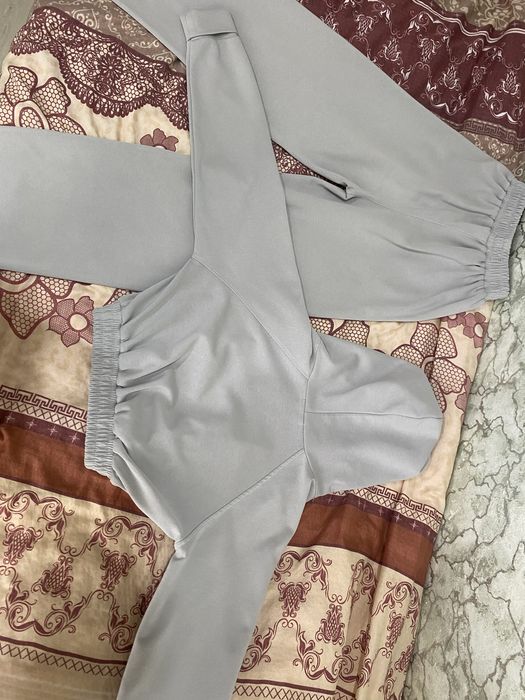 Продам спортивный костюм , размер 42