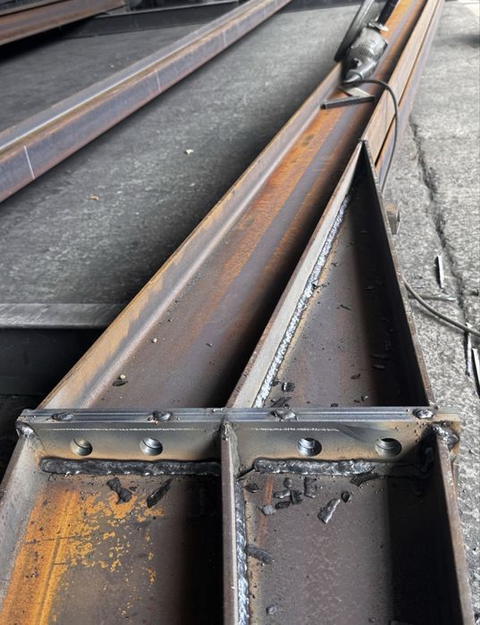 URGENT Vand 5 Ferme la 10.00m si 10 Stalpi la 4.00m + cuzineti