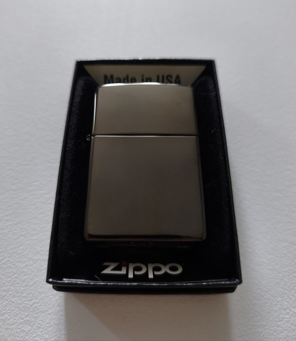 Bricheta Zippo Ebony