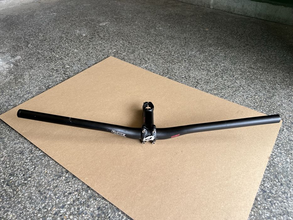 Кормило RaceFace, лапа RaceFace Ride