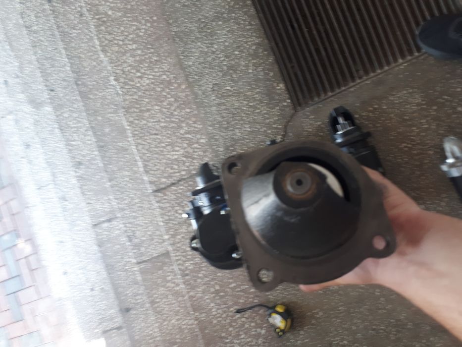 Electromotor nou John deere seria 6000 si 7000 in 6 pistoane