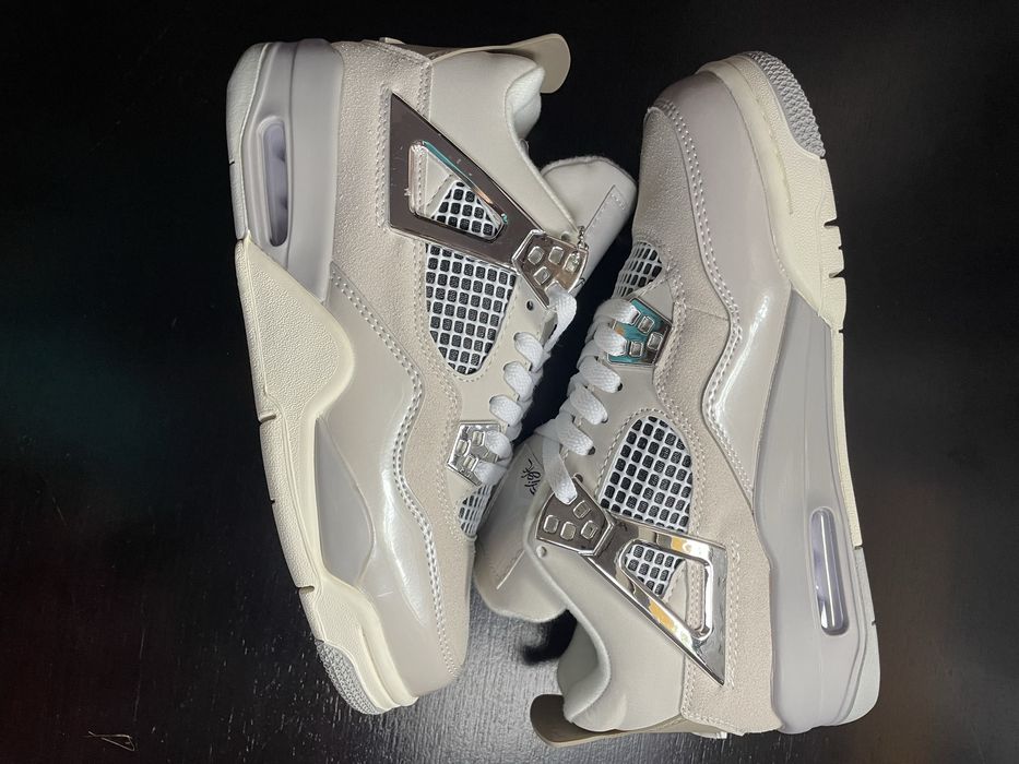 Jordan 4 Frozen Moments Retro Adidasi Noi Marimea 38,39,40,43