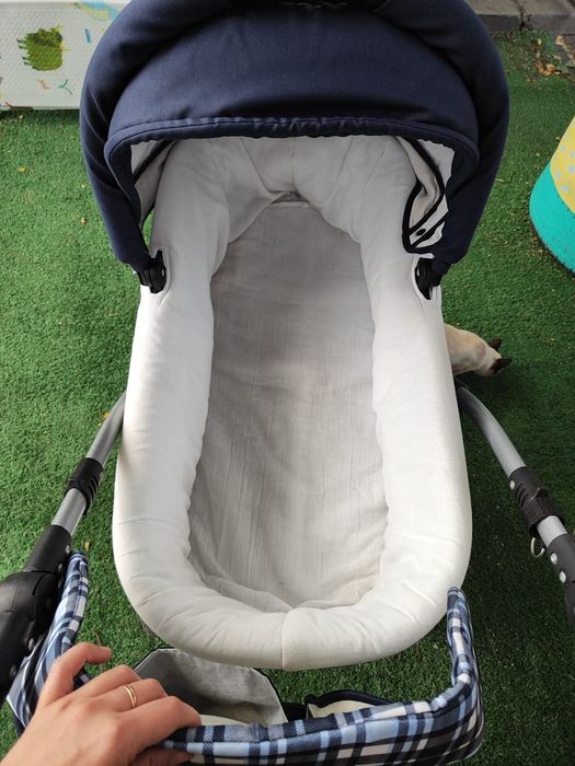 Коляска прогулочная