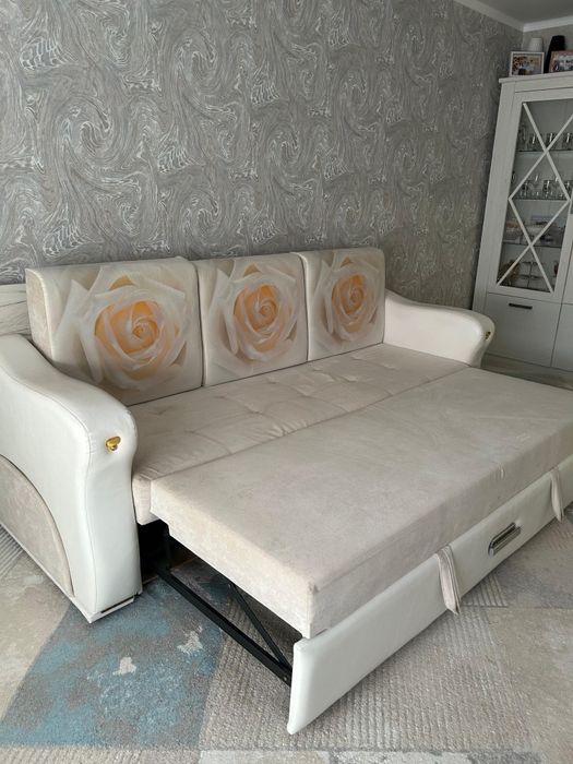 Продам диван трансформер.