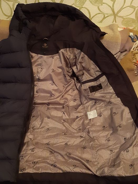 Продам зимний пуховик