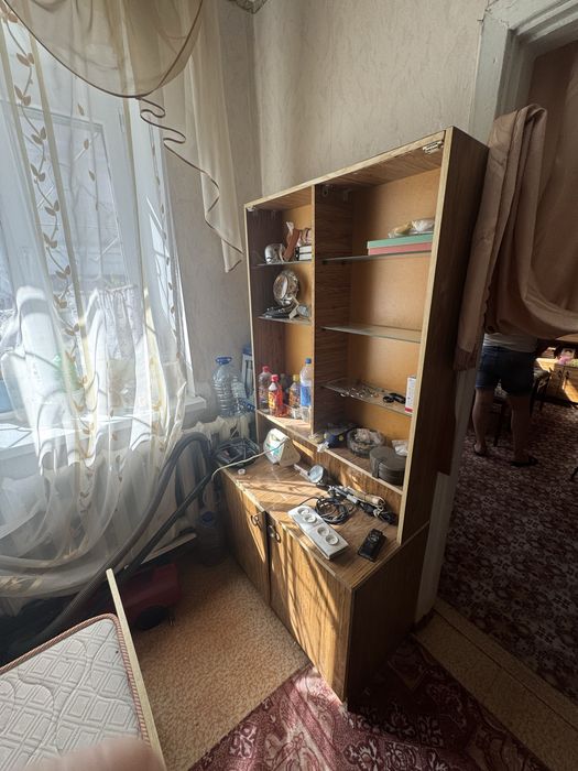 Отдам даром старую мебель