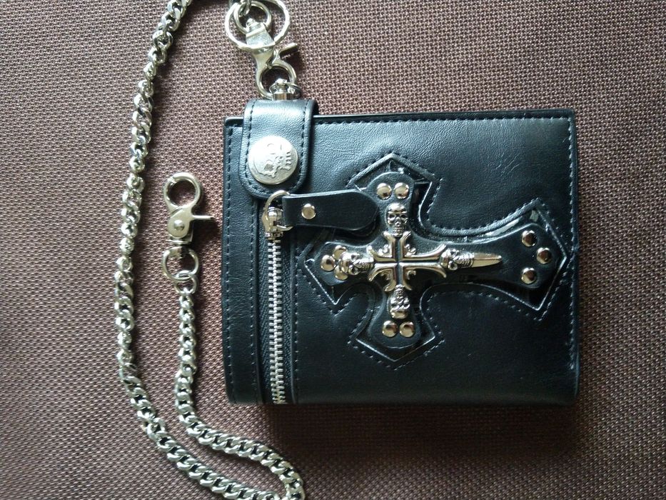 Портфейли от бизонска кожа