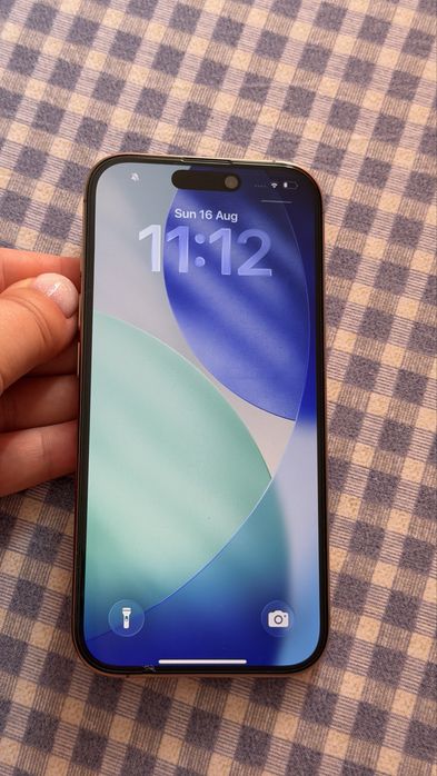 Iphone 16 pro 1tb desert titanium NU SCHIMB  (89% baterie)