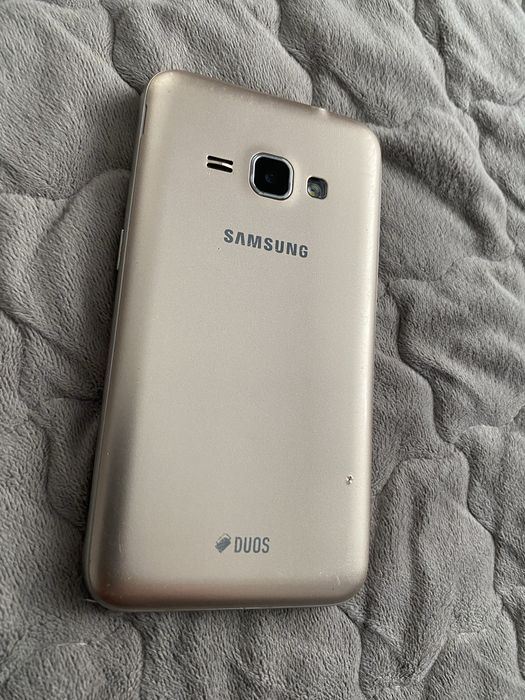 Продам samsung j1