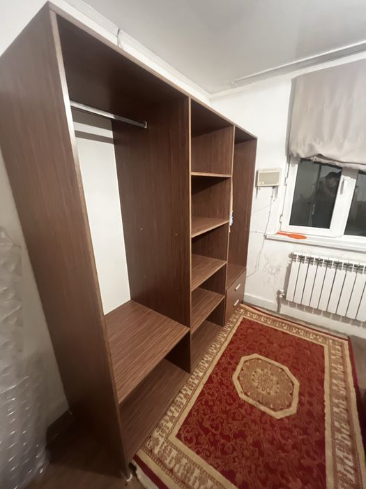 Срочно продам шкаф