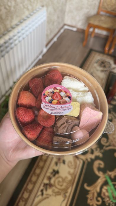 Сублимированный фрукт и морожное