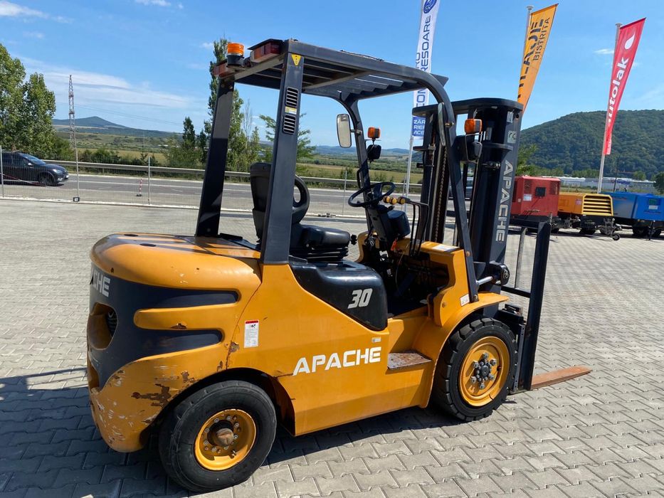 Stivuitor  Apache HH30Z 3 tone