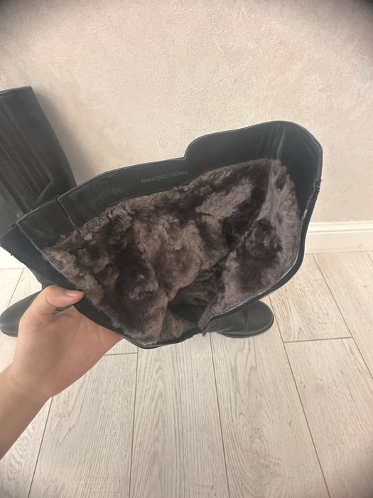 Продам женские кожаные сапоги