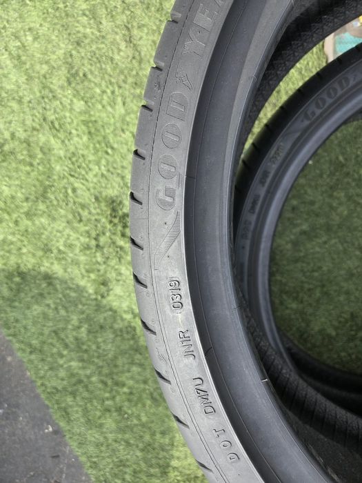 245 35 20 cu 275 30 20 Goodyear