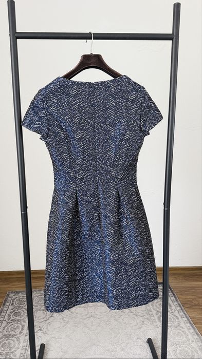 Hugo Boss нова рокля