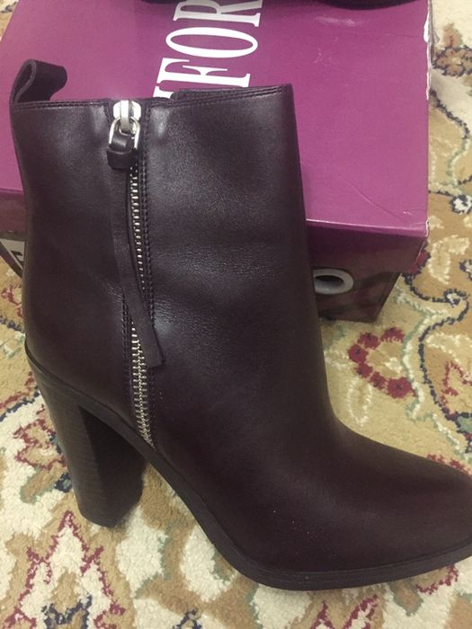 Женские сапоги