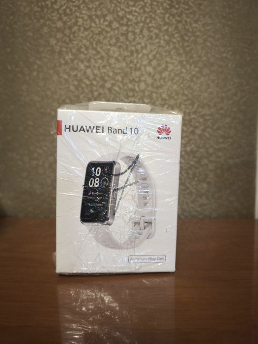Huawei Band 10 новый