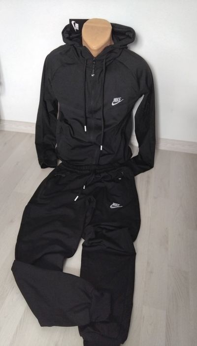 Treninguri bărbătești Nike si Adidas de primavara!