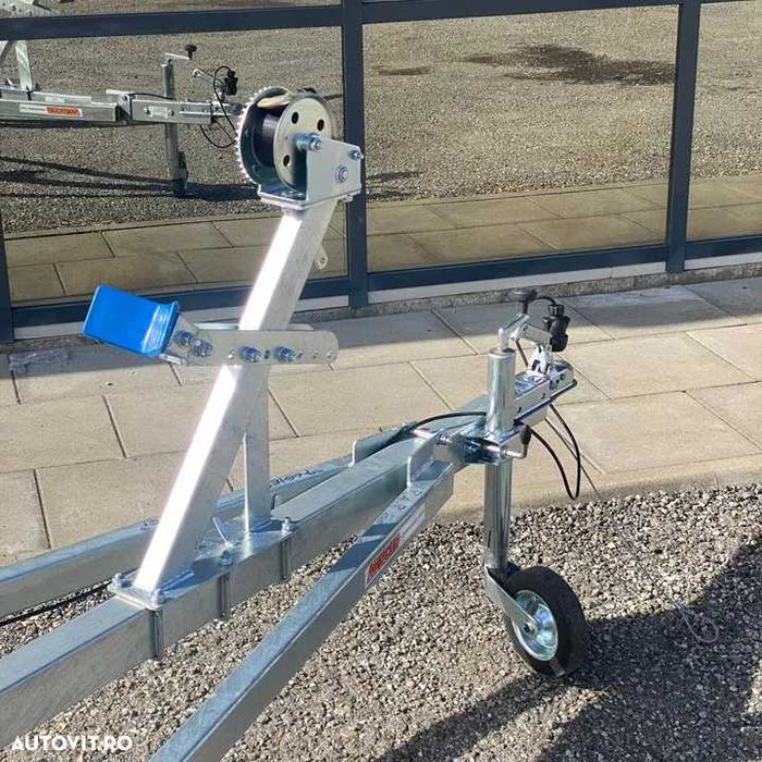 Peridoc barca Neptun NAVI 5M 750KG