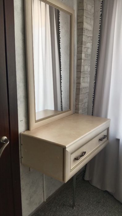 Мебель б/у итальянская мебель