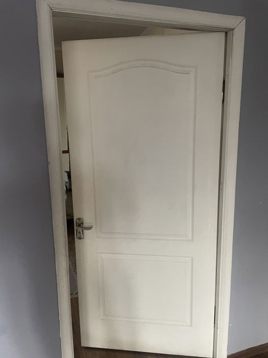 Продам двери межкомнатные