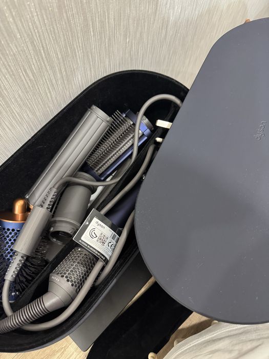 Дайсон синий лонг 220000 тг