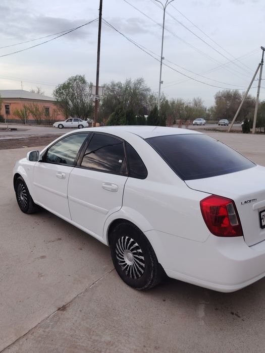 Срочно сотилади.