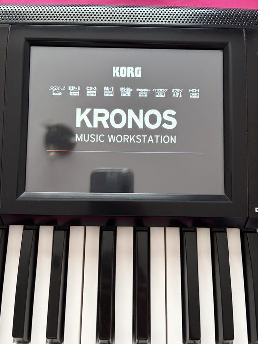 Korg kronos 2 61key