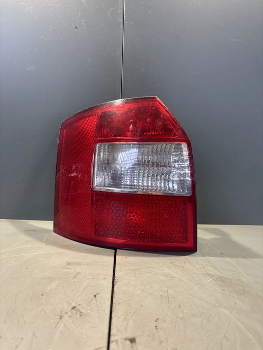 Lampa / Tripla stop stanga pe aripa Audi A4 2001 2.0 MT (130 hp)