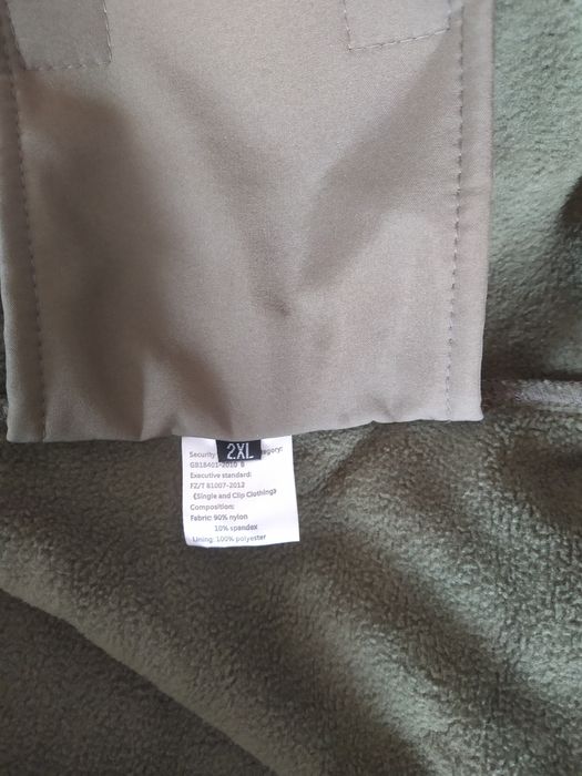 Продам новый  костюм.