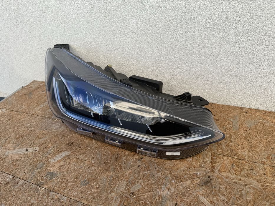 Far dreapta Ford Focus 4 LED Original Europa