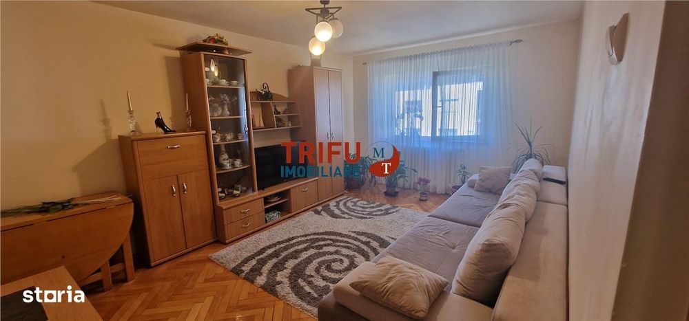 Apartament Spațios cu Balcon Închis și Parcare – Zona Cetate — fotografia 1