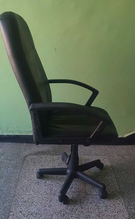 Директроски , кожен,  офис стол