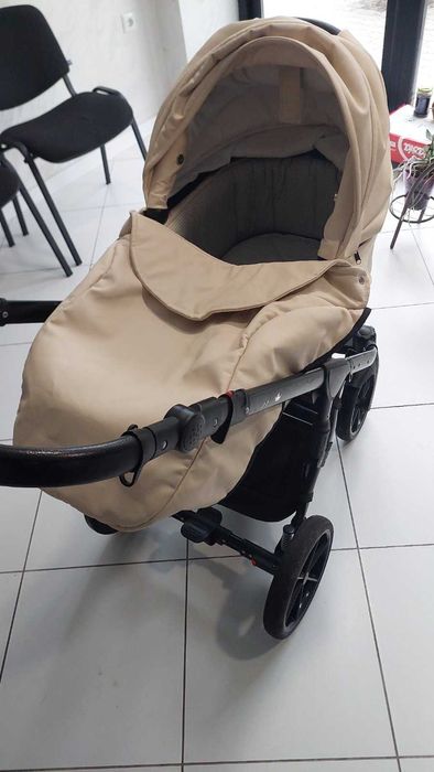 Детска количка с две кошчета