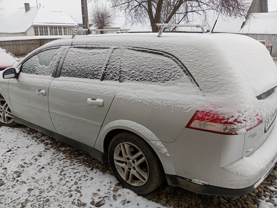Opel Vectra  vând sau schimb cu microbuz +diferența