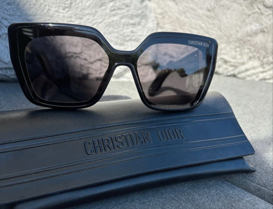 Ochelari de soare Lady Dior
