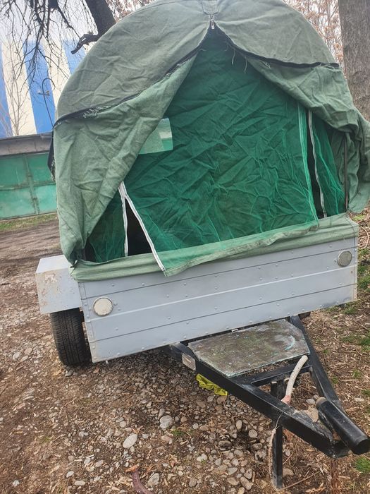 Легковой прицеп с тентом