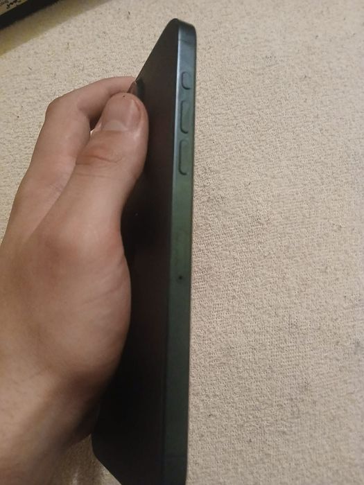 iPhone 15 pro max 100% baterie