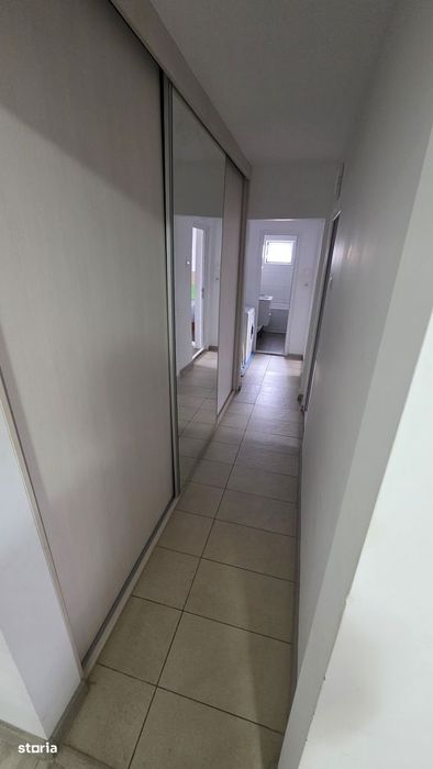 Vand ap cu 3 camere zona Posta 4 ( str. Borcea )