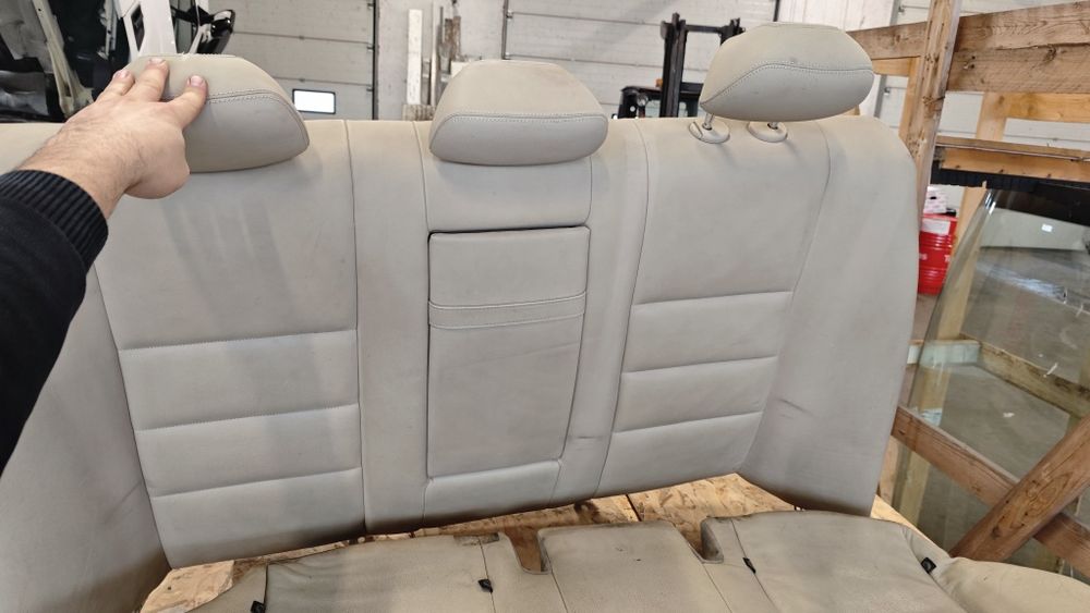 Кожен салон за Мерцедес W204 седан