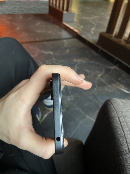 Продам Телефон Xiaomi Redmi 13C