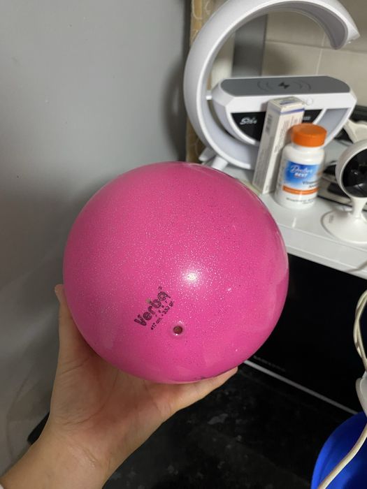 Мячь для гимнастики